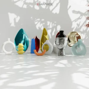 Composition de vases colorés aux textures variées
